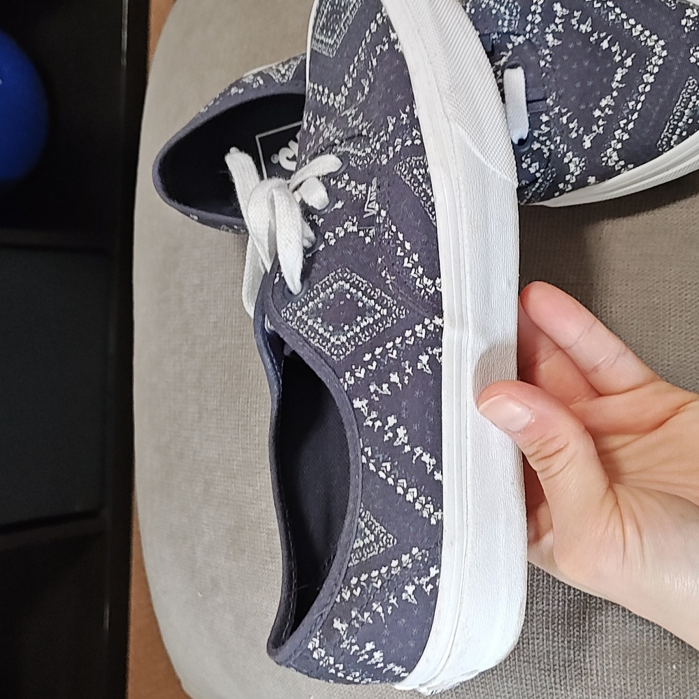 Vans blue and white excellent condition W 7.5 - Picture 2 of 13